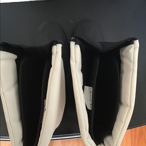 Cold Front Women’s Puffer Boots - Picture 8 of 14